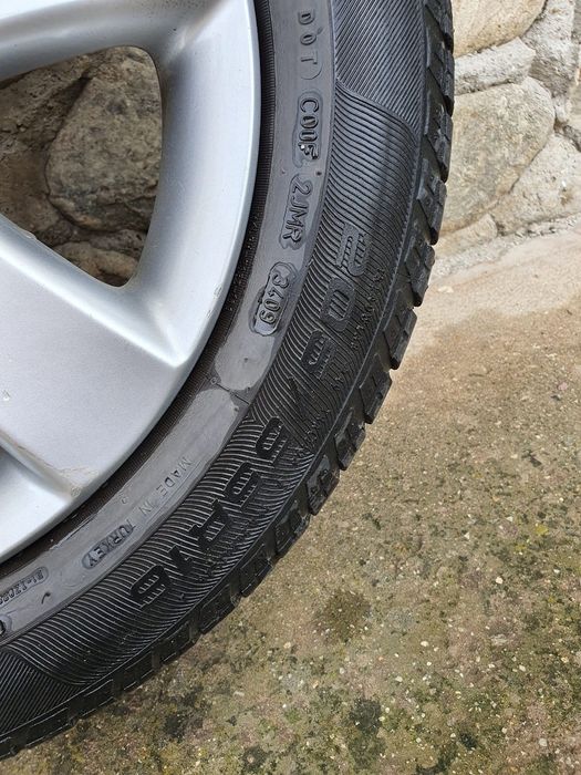 Vand jante cu cauciucuri(golf,passat,touran,skoda)