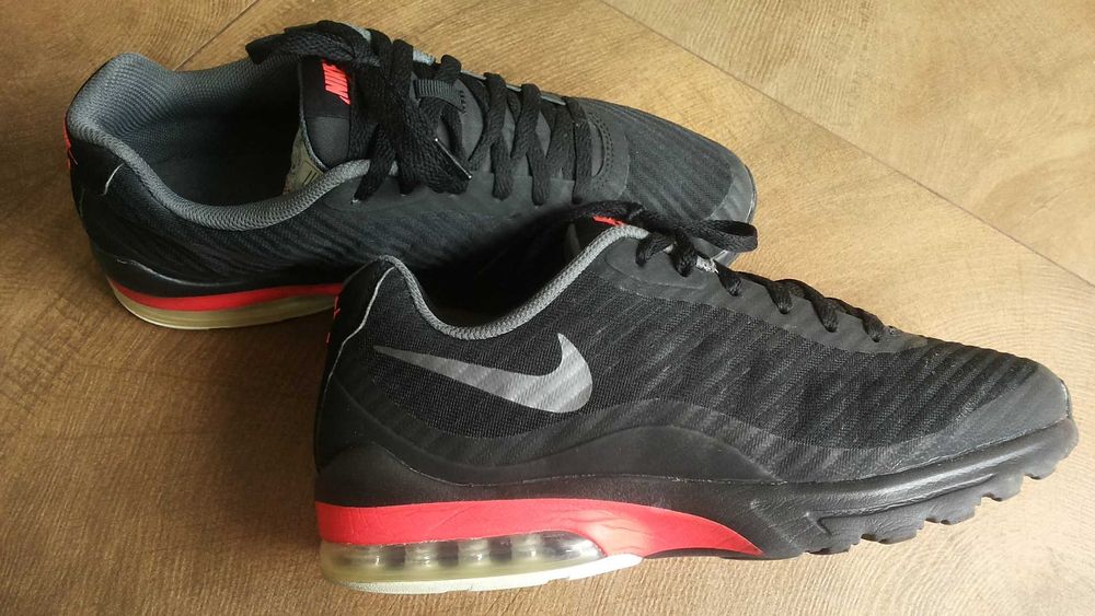 NIKE AIR MAX INVIGOR SE Размер EUR 43 / UK 8,5 маратонки 216-14-S