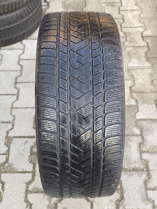 285 40 21 Pirelli