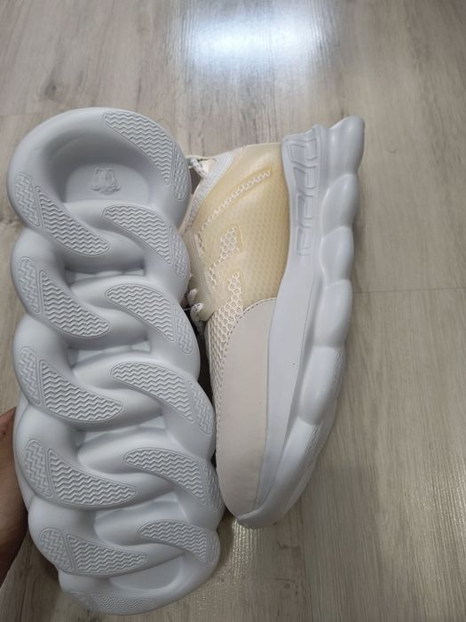 Versace Chain Reaction white 41