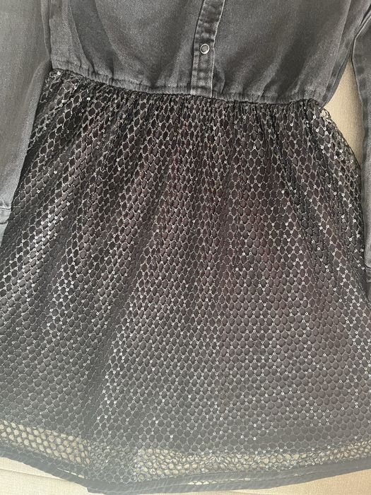 Детска рокля на GUESS в размер 14