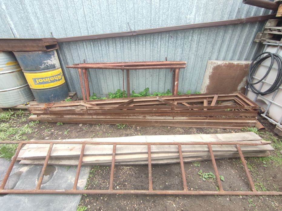 Фермы б/у металлические угольник 5