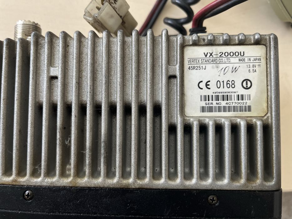 Радиостанция YAESU