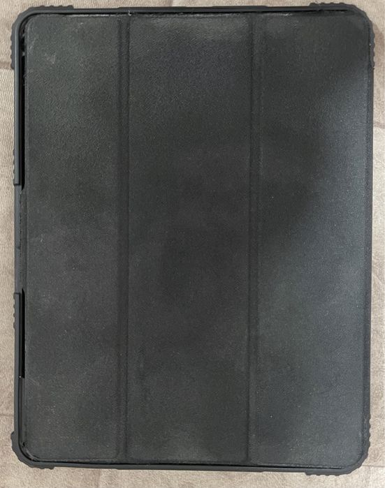 чехол на iPad 11про
