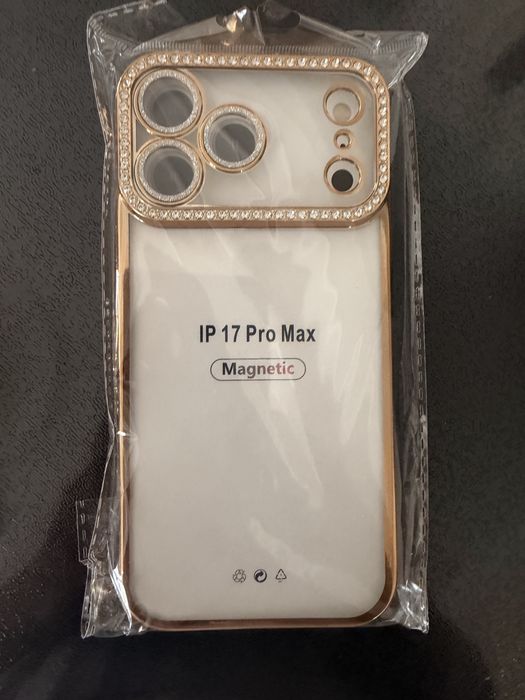 Чехол на iPhone 17 Pro max