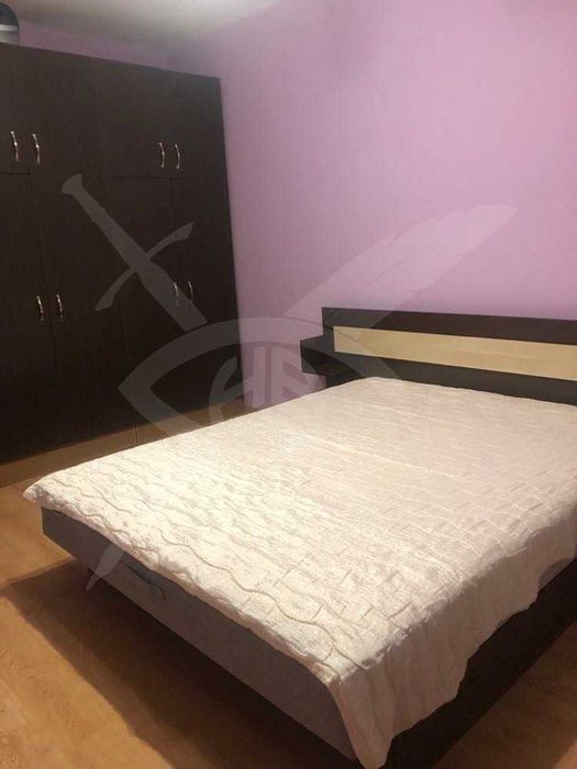 Дава се под наем Тристаен апартамент в Варна, Цветен квартал - 85 кв.м за 325 € - Снимка #2
