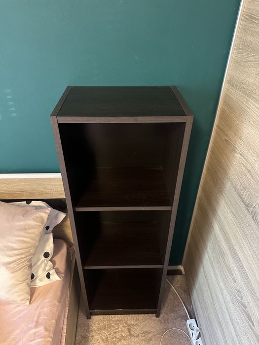 Универсален кафяв шкаф