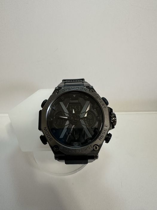 Часовник G Shock