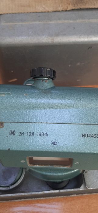 Продам нивелир  советский 1984 года.
