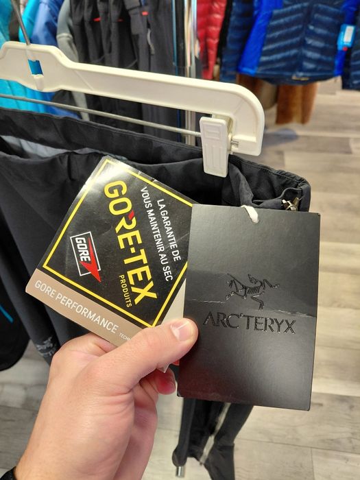 Arcteryx suprapantaloni Men L, impecabil, cod L4