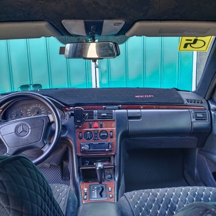 Мерседес w210 в отличном состояние