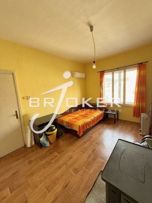Продава се Тристаен апартамент в Кърджали, Център - 85 кв.м за 1000 €/кв.м - Снимка #8