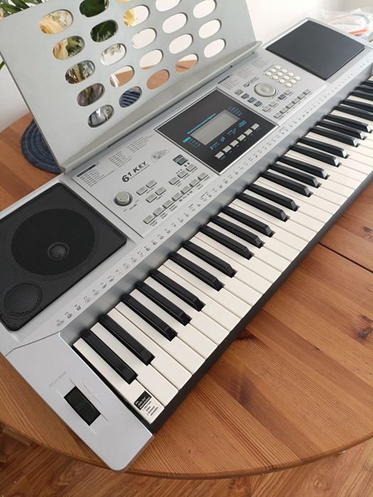 Orga electronica LP-6210C NOUA!