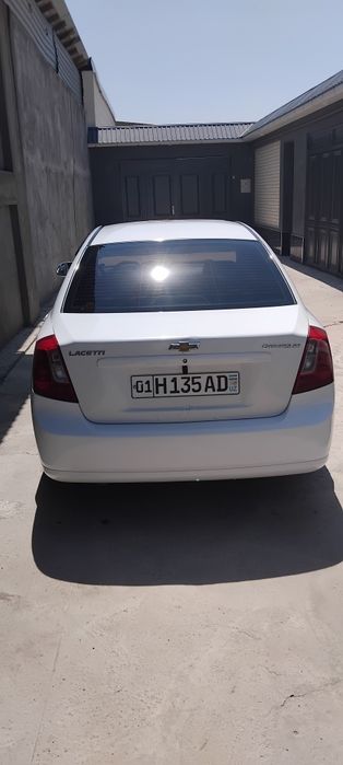 Lasetti 1.8 sotladi srochna