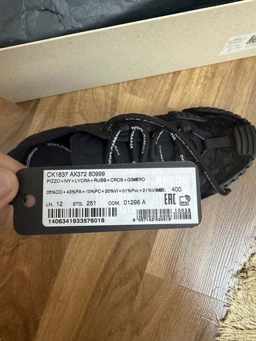 Абсолютно новые кроссовки Dolce&Gabbana