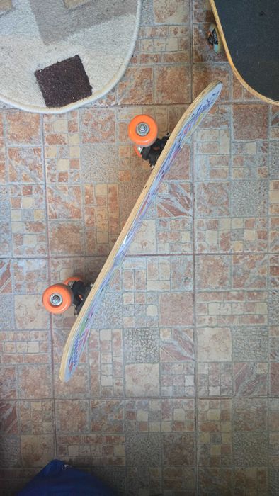 Vand scateboard in stare foarte buna