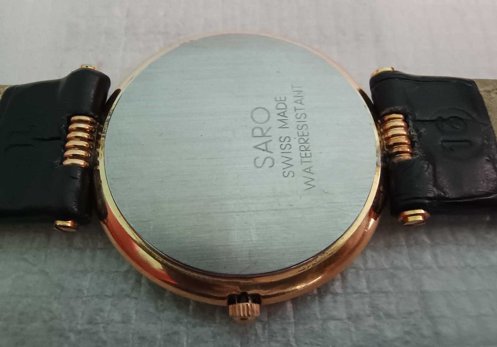 Vand ceas de dama Saro Wave