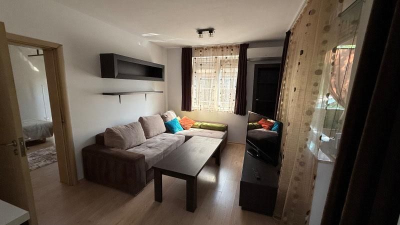 Дава се под наем Многостаен апартамент в Пловдив, Кършияка - 101 кв.м за 850 € - Снимка #2