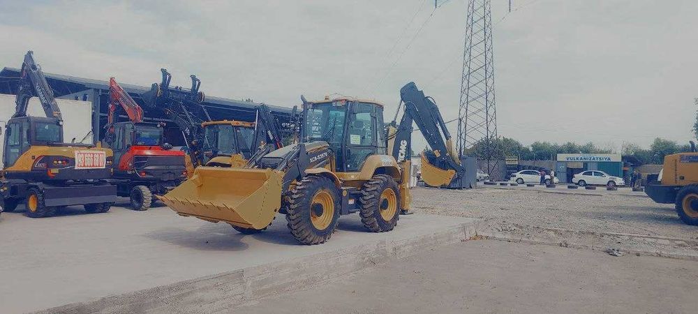 На складе! Экскаватор-погрузчик XCMG XC8-S3570
