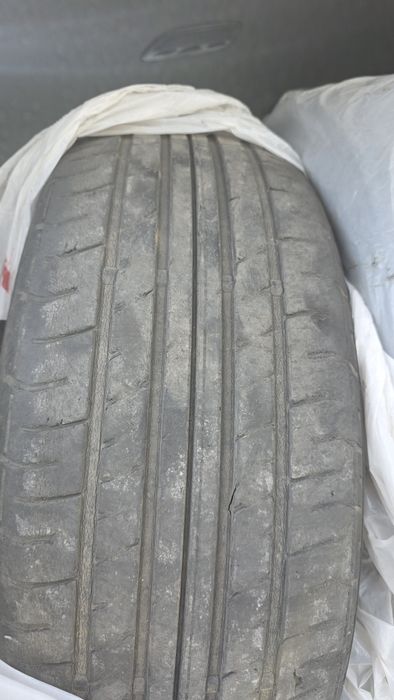 Летние шины Dunlop 215/60R16