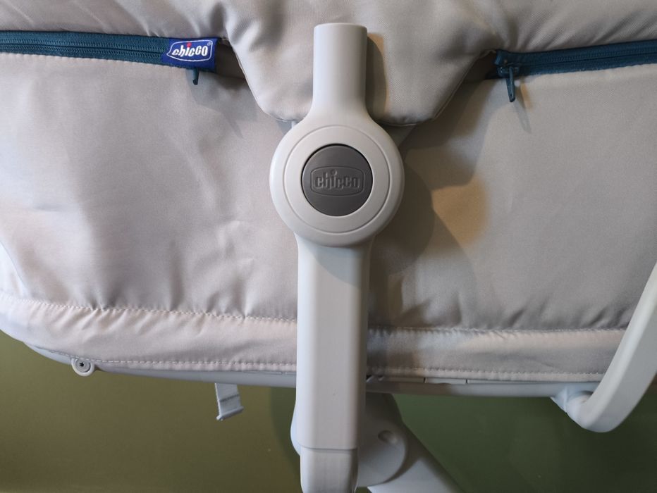 Продам люльку-стульчик Chicco, оригинал