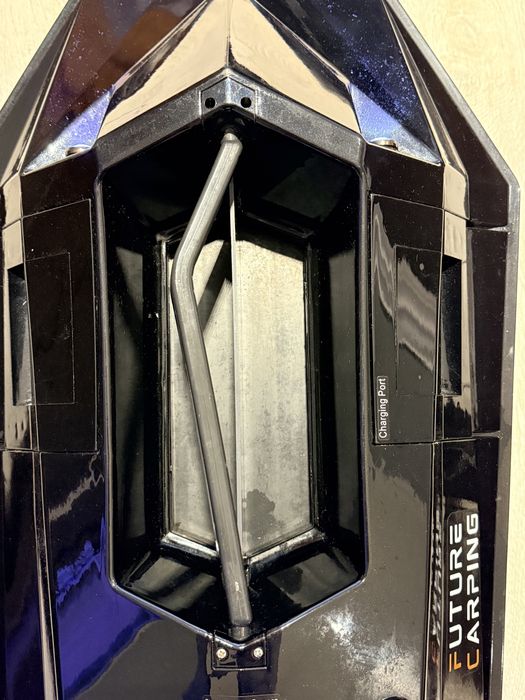 Лодка за захранка Future Carping v70 управление Toslon xr310