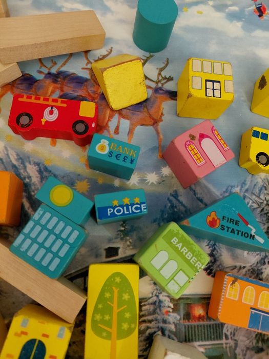 Кубики деревянные городок