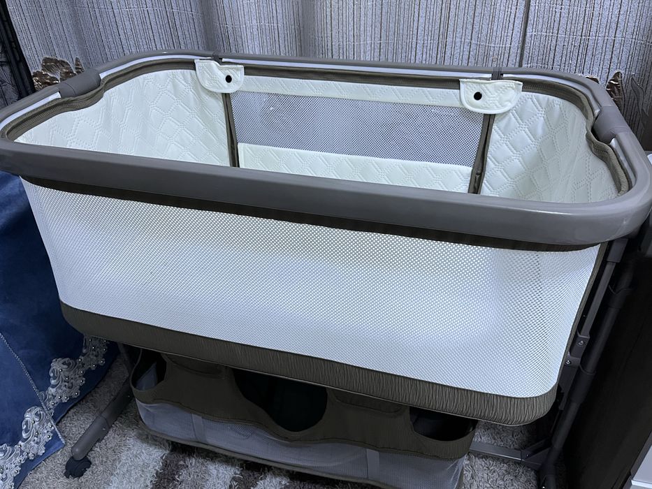 продается детский манеж-кровать