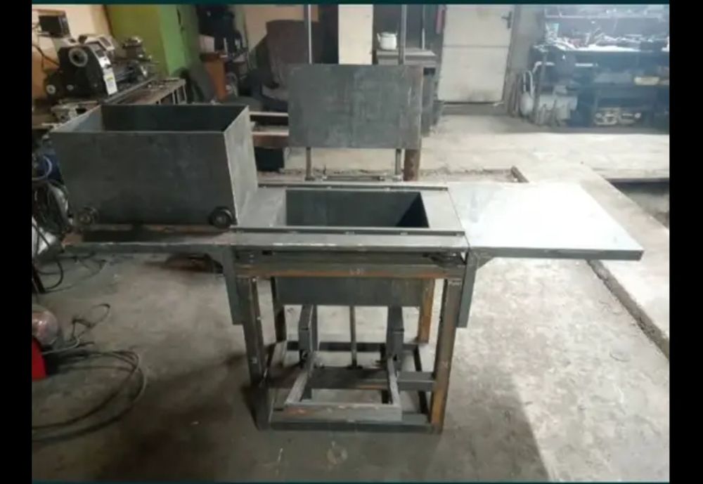 Вибро формовочный стол станок