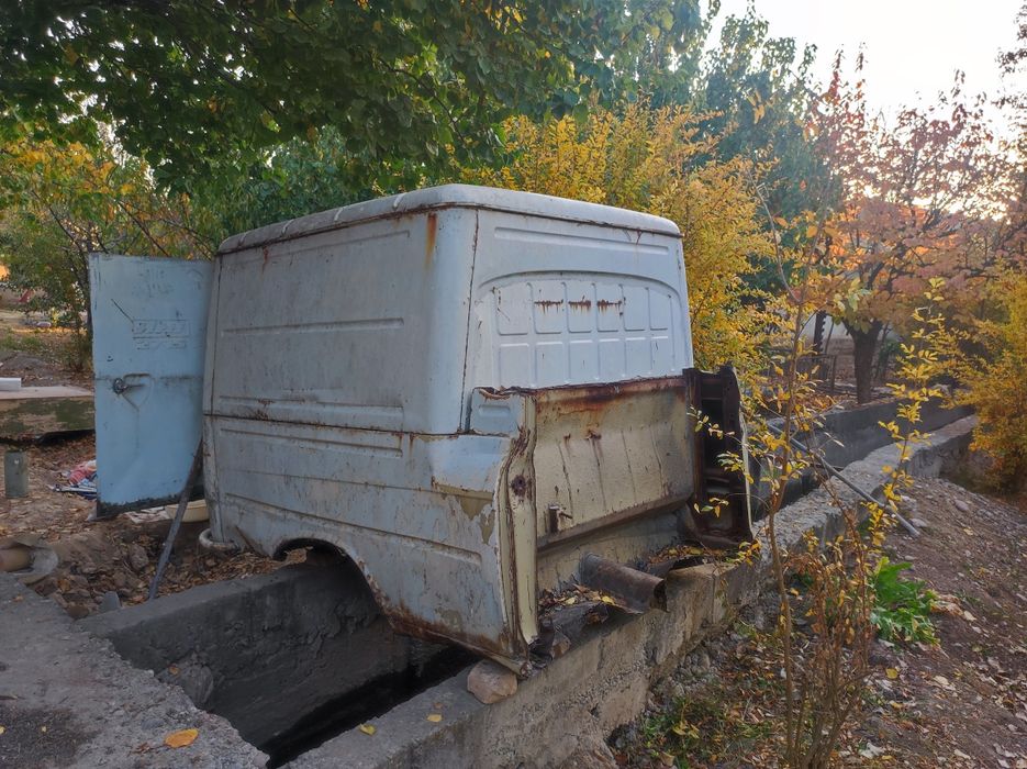 Kuzov perashkavoz Кузов  перашкавоз Кузовной запчасть  москвич