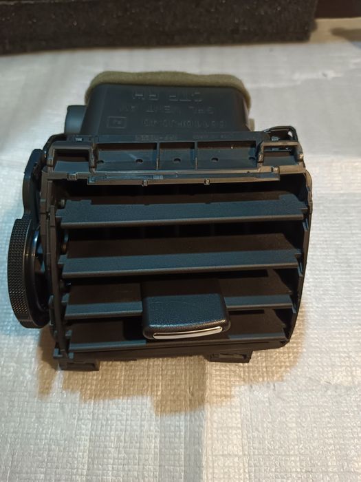 Subaru 66110FJ040 Дефлектор воздуховода