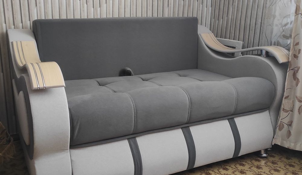 Продам диван  новый