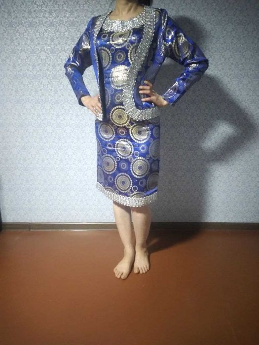 Уйбек миллий адрас атлас келинлар кийимлар сотилади.