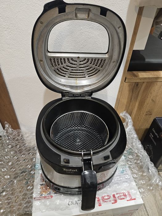 Vând Friteuză Tefal Uno