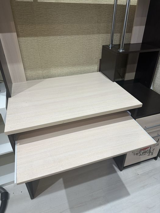 Стол компьютерный