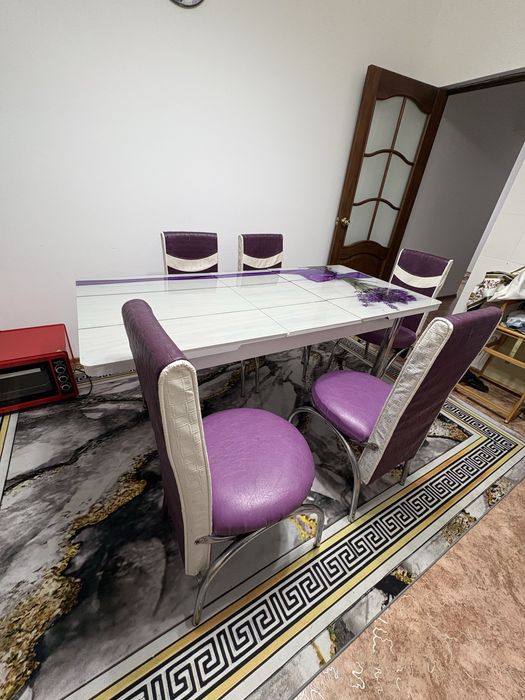 Кухнный стол-стуля