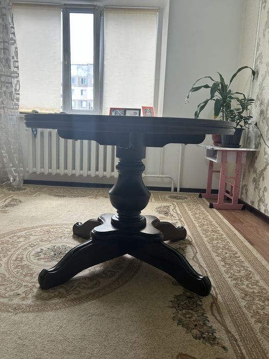 Продам два стола