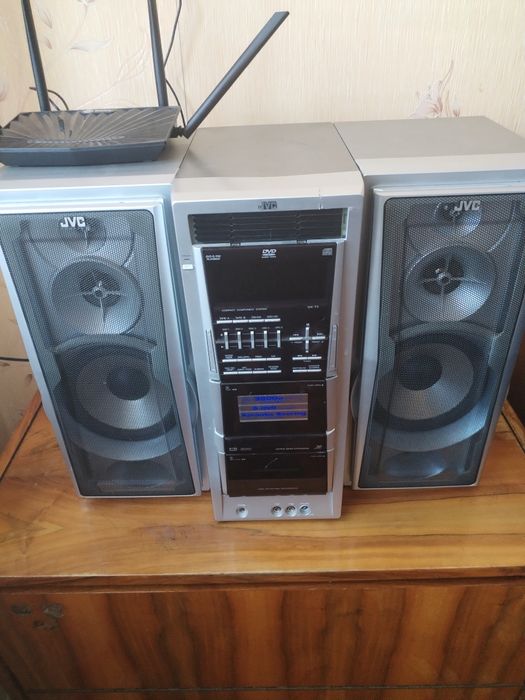 JVC музыкальный центр