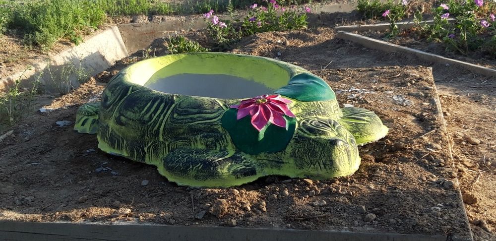 Вазоны, цветочницы