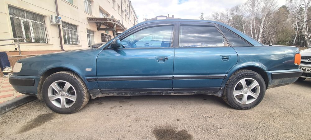Продам ауди С4. 100 2.6