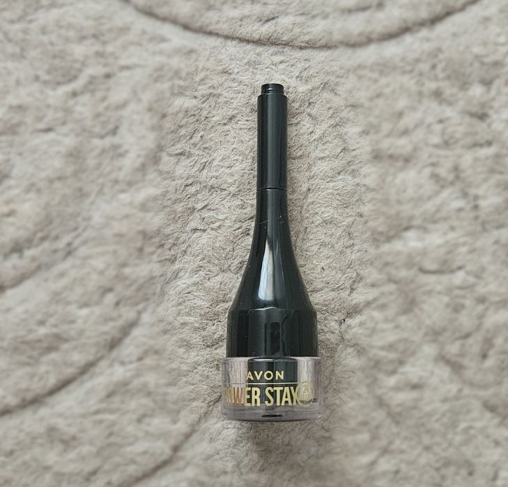Разменям и продавам . Козметика от Bellebox , Yenges , Kiko M