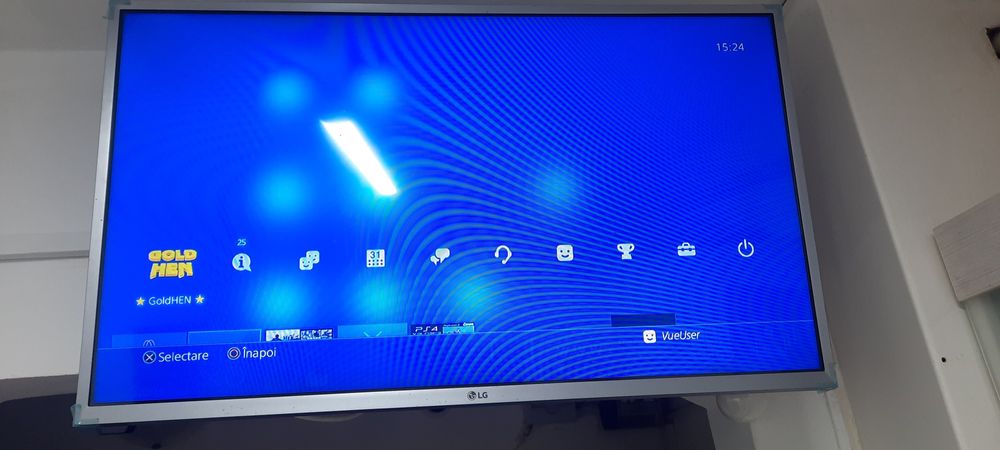 Vand playstation 4 modat