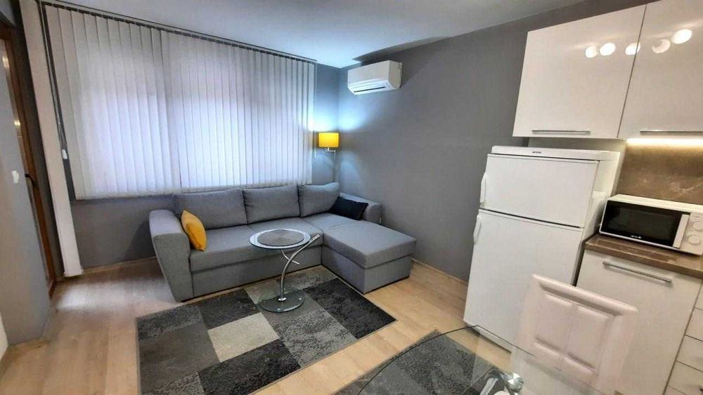 Дава се под наем Двустаен апартамент в Пловдив, Съдийски - 61 кв.м за 375 € - Снимка #1