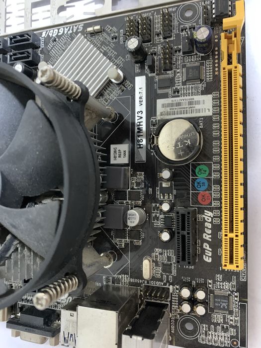 Продам комплект i3 4160+мат.п+кулер+озу