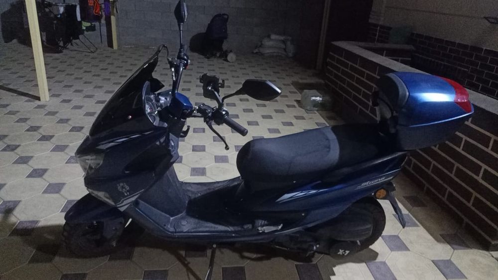 Скутор, мапед Beetle Bolt GT 50