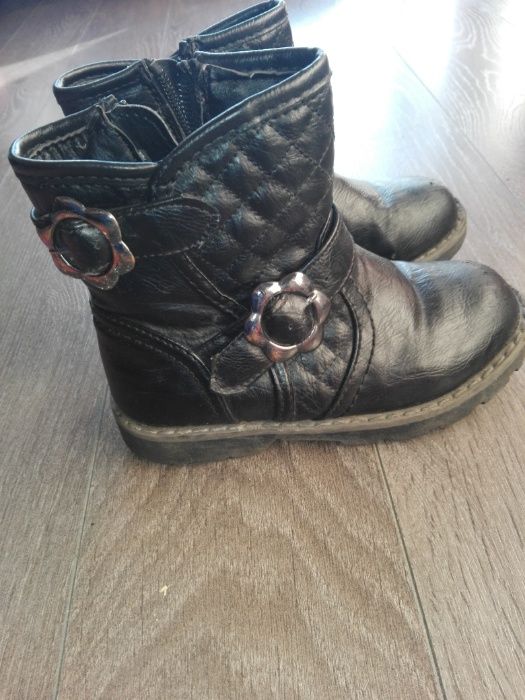 Bluezoo боти, Bisgaard