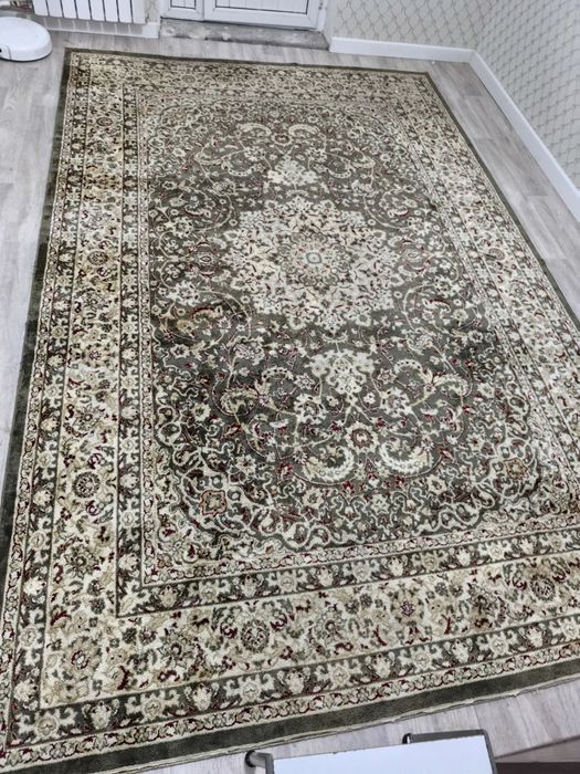 2 Ковра, находится в городе.