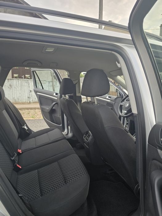 Volkswagen Golf VI