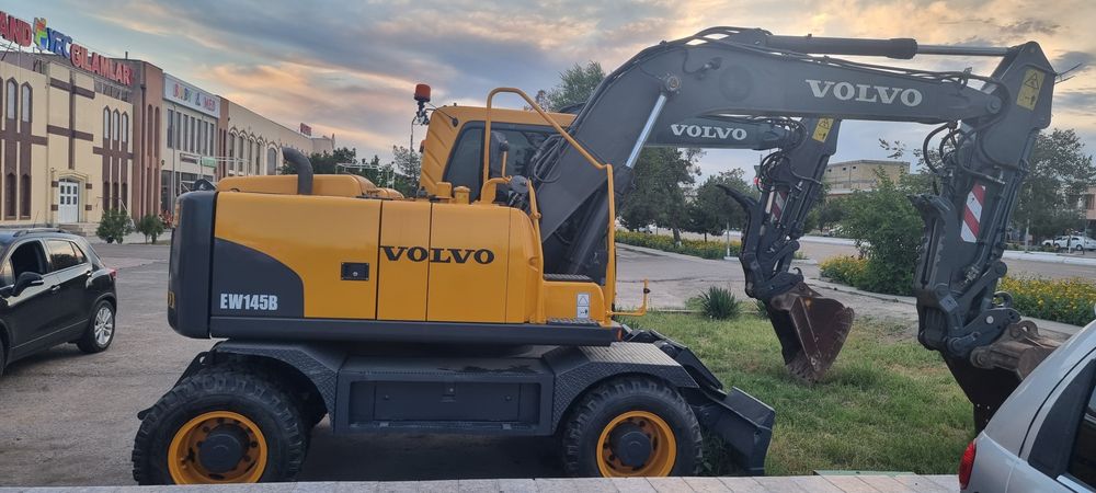 Экскаватор вольво сотилади