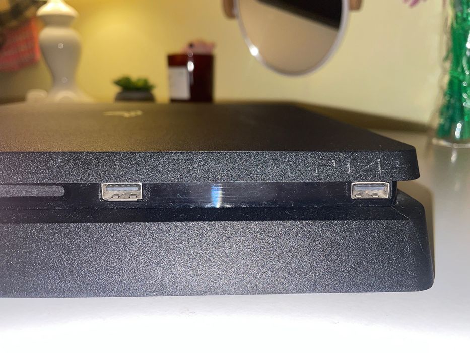 Ps4 slim pentru piese